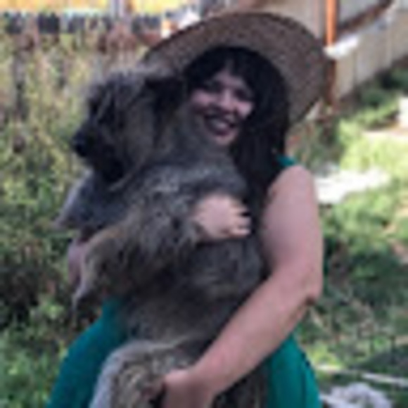 Meet your Posher, Shireen - Picture 1 of 1